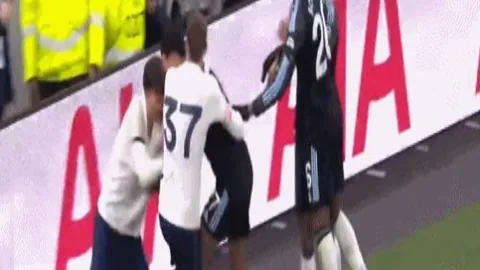 晨曦之战，意甲巅峰对决，早场盛宴不容错过！精彩对决，值得你翘首以盼！